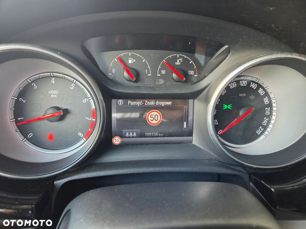 Opel Astra 1.4 Turbo Innovation - 35