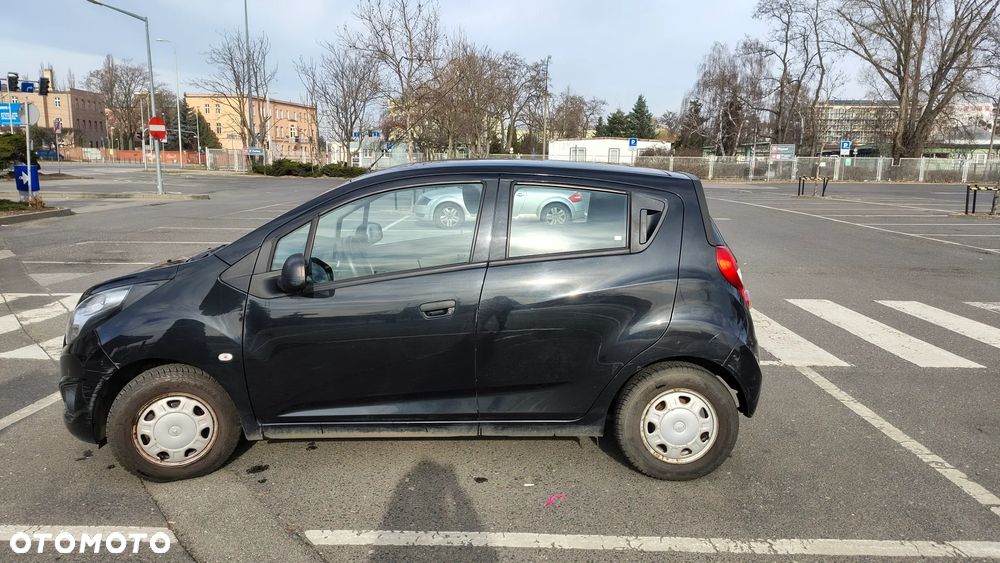 Chevrolet Spark 1.0 Base - 5