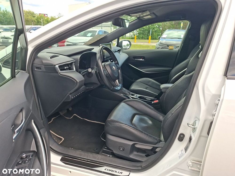 Toyota Corolla - 14