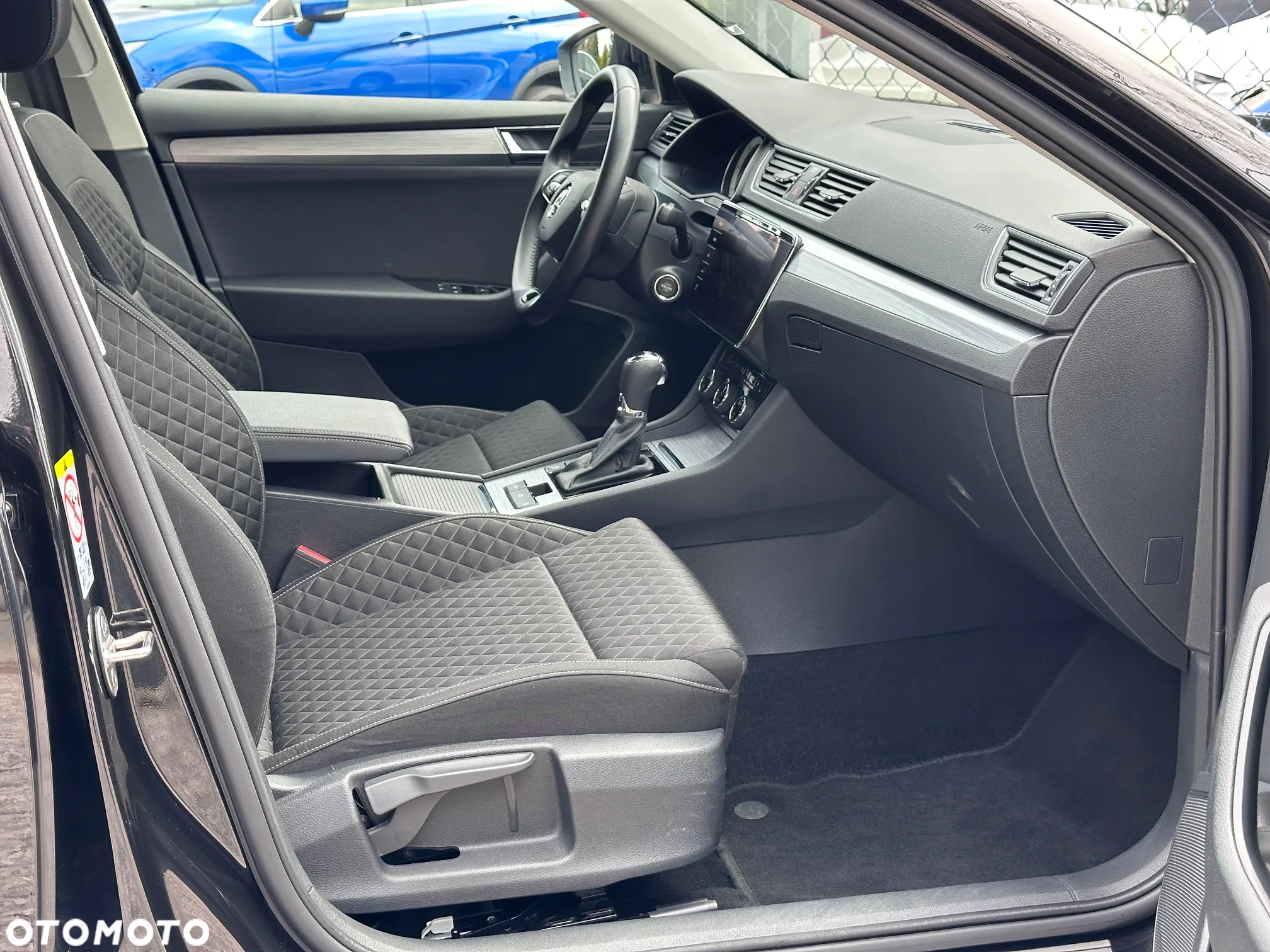 Skoda Superb 2.0 TDI SCR Ambition DSG - 33