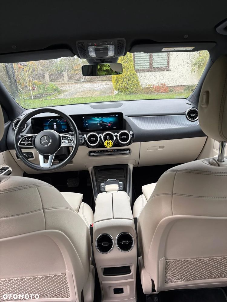 Mercedes-Benz GLA 200 Progressive - 20