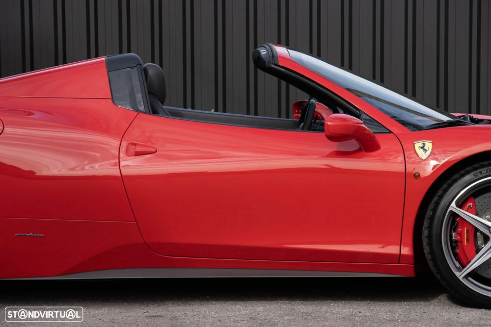 Ferrari 458 Spider - 24