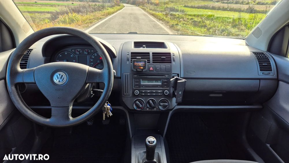 Volkswagen Polo 1.4 TDI Attractive - 8
