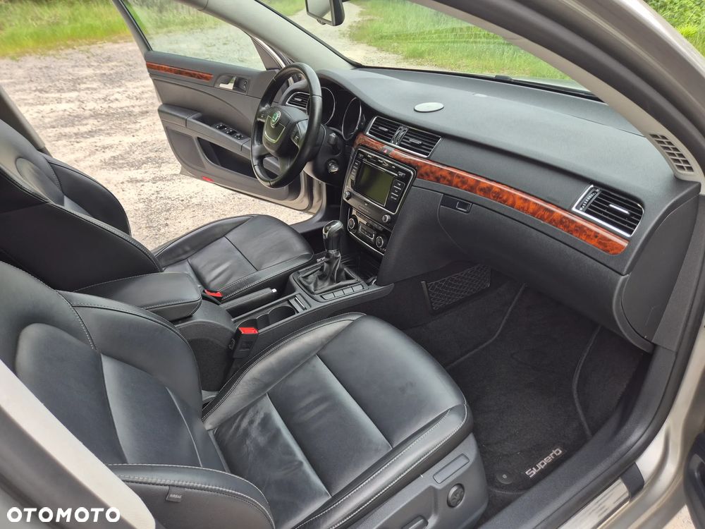 Skoda Superb 1.8 TSI Elegance - 22