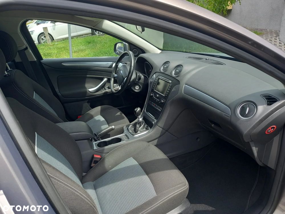 Ford Mondeo 2.0 TDCi Business Edition - 18
