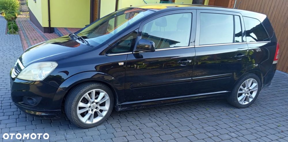 Opel Zafira 1.9 CDTI Cosmo - 4