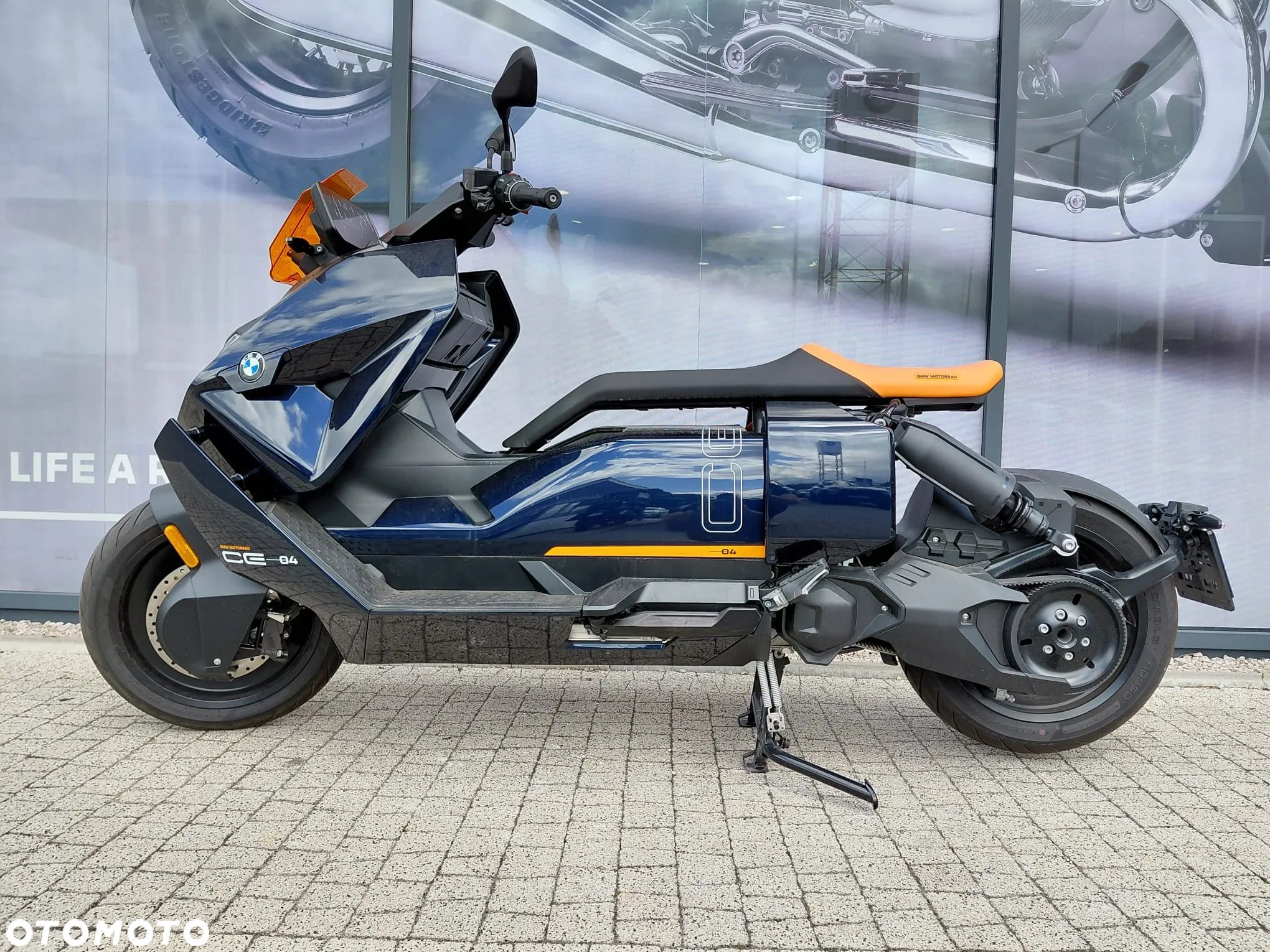 BMW CE 04 - 1