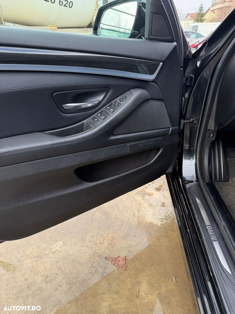 BMW Seria 5 525d xDrive Aut. - 12