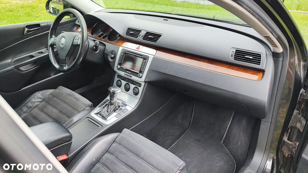 Volkswagen Passat 2.0 TDI DPF Highline DSG - 13