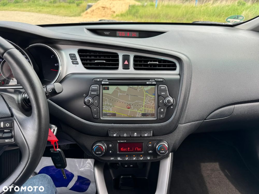 Kia Ceed 1.6 GDI Dream-Team Edition - 3
