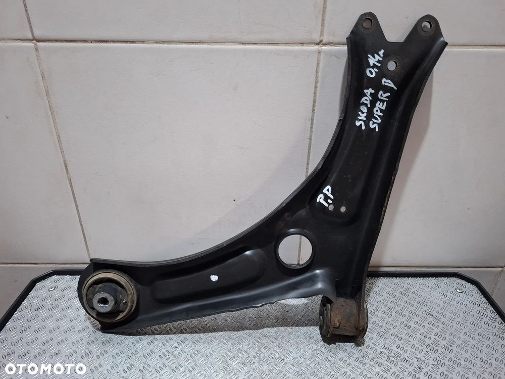 Wahacz prawy przód Skoda Superb 1,8 TFSI Rok 2014 nr 1K0407152 - 2