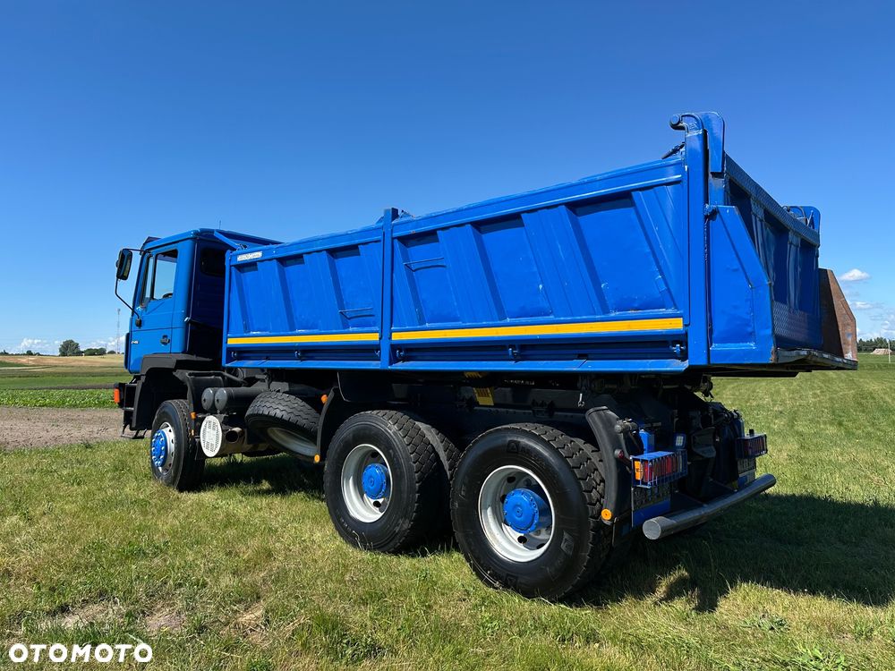 MAN F10 - 8