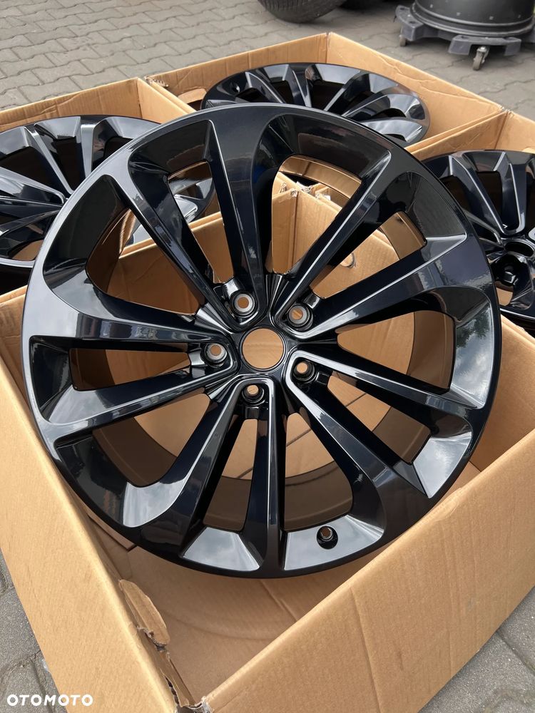 Nowe felgi Bentley Bentayga 21'' - 1