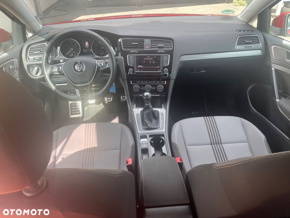 Volkswagen Golf 1.6 TDI BlueMotion Technology Comfortline - 15