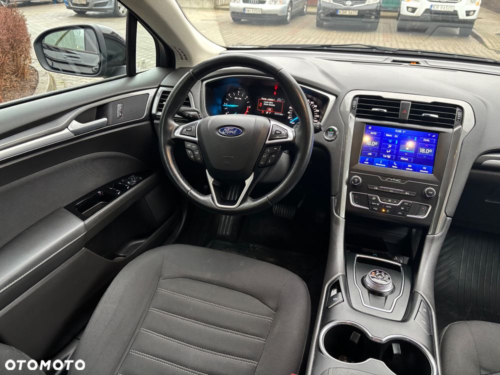 Ford Mondeo 2.0 TDCi Trend PowerShift - 23