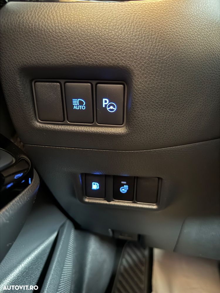 Toyota C-HR 2.0 HSD 184 CP 4x2 CVT C-lassy bi-tone - 30