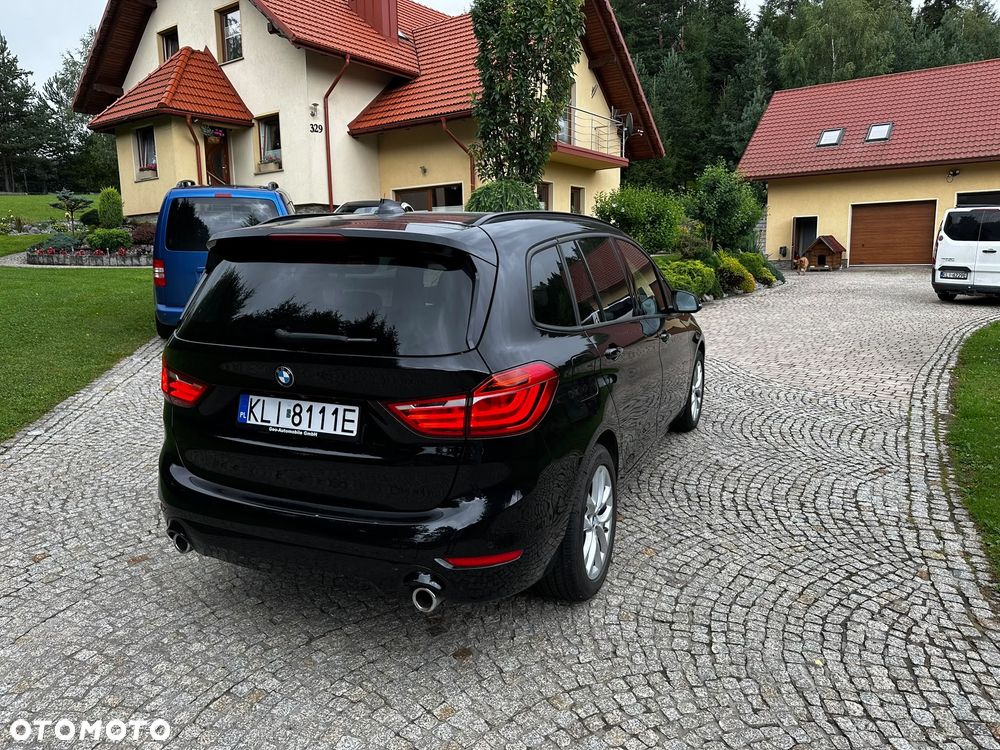BMW Seria 2 218d xDrive - 4