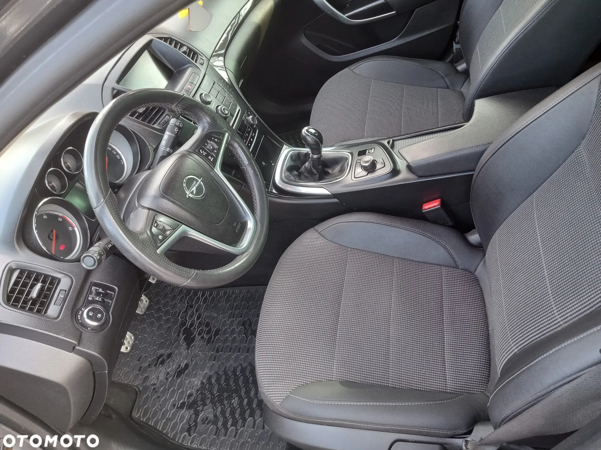 Opel Insignia 2.0 CDTI Sports Tourer - 4