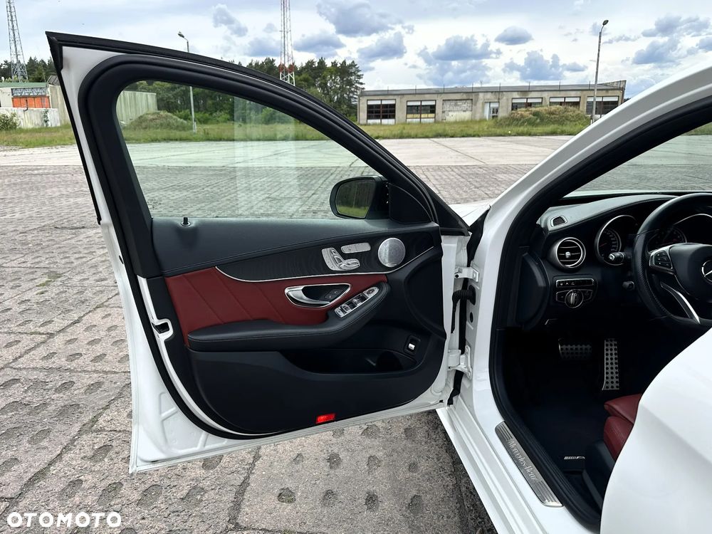 Mercedes-Benz Klasa C 450 AMG 4-Matic 7G-TRONIC - 13