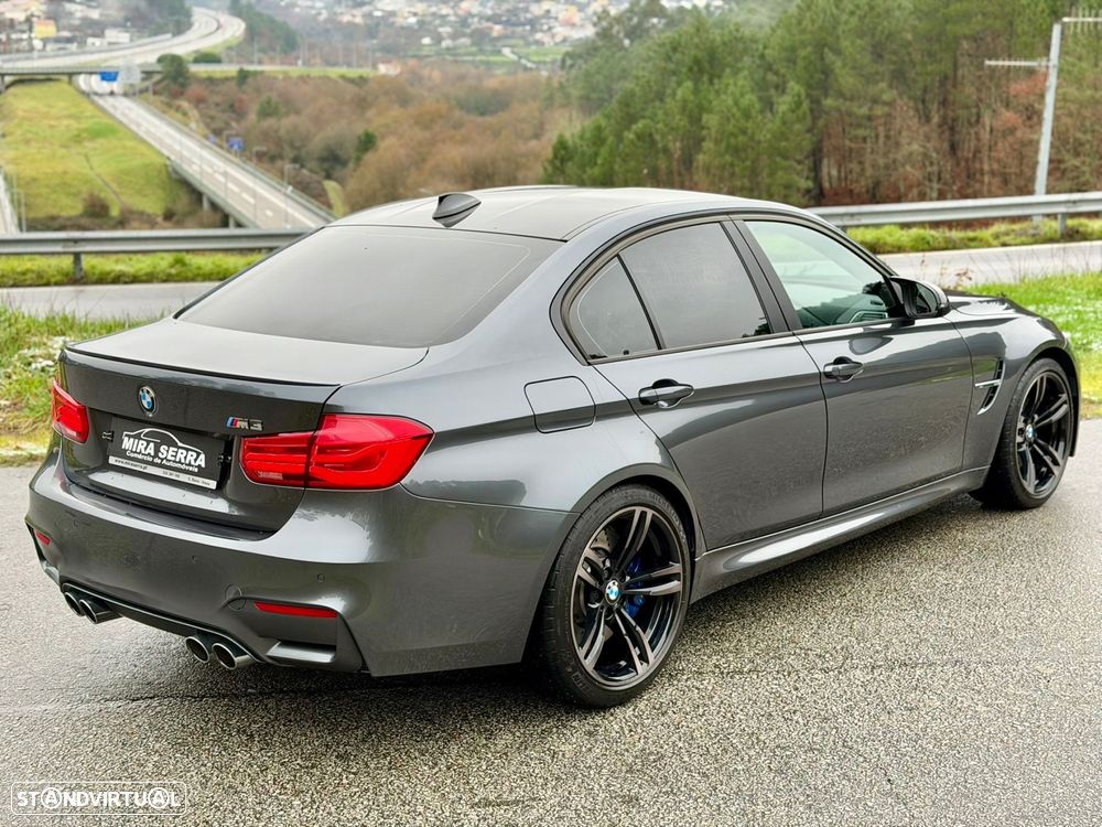 BMW M3 Auto - 14