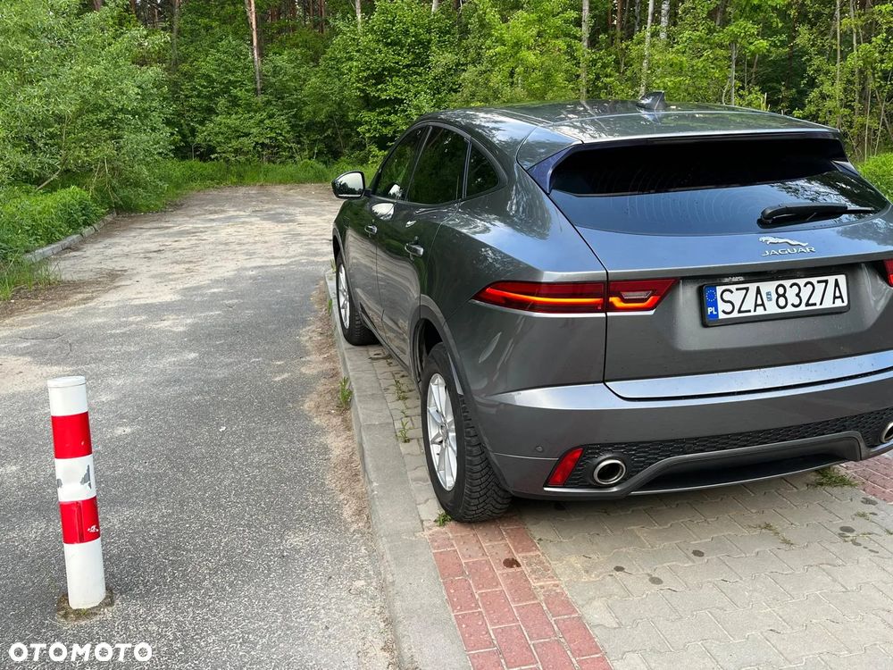 Jaguar E-Pace 2.0 i4D AWD R-Dynamic - 9