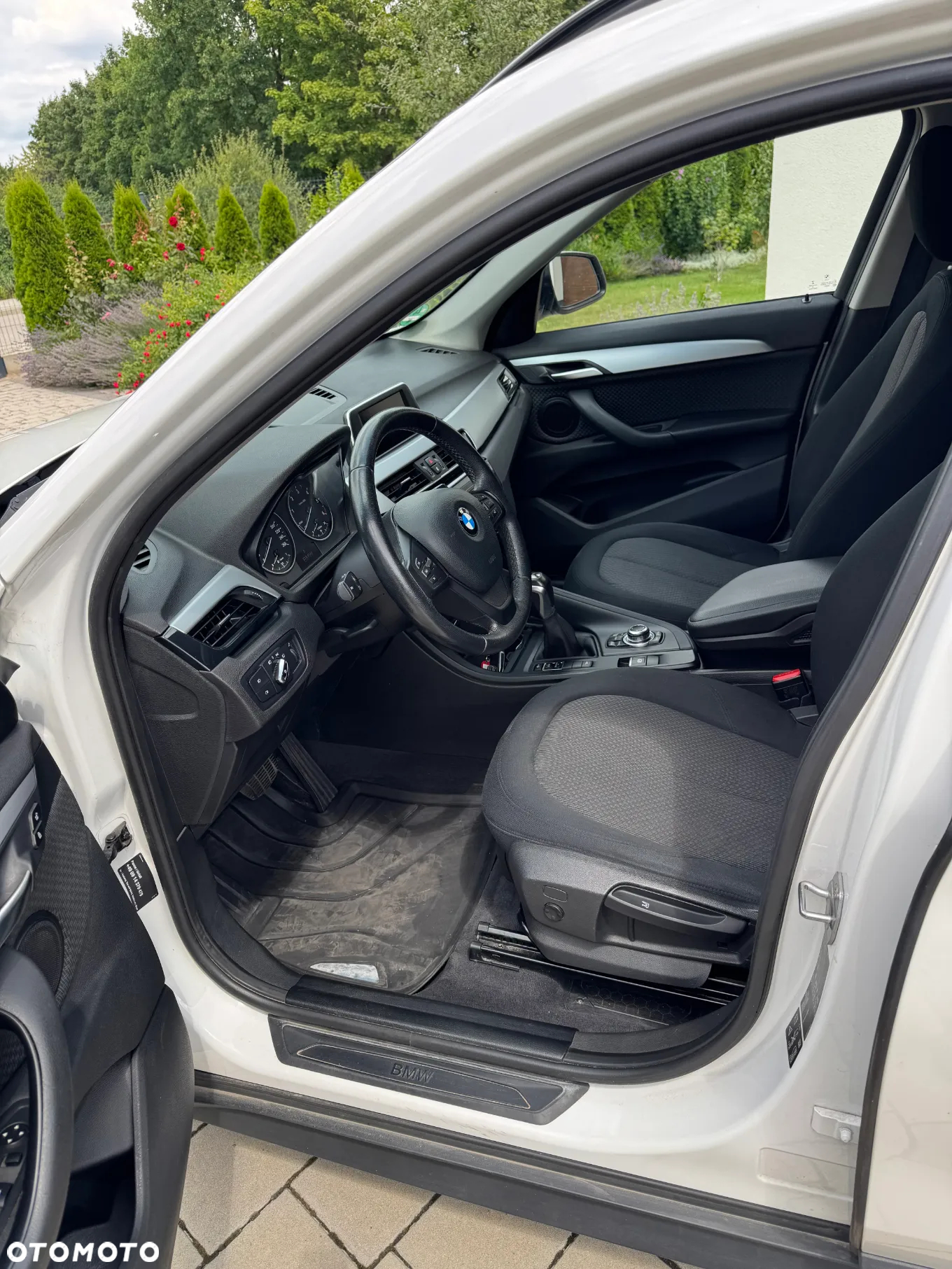 BMW X1 xDrive20d Advantage - 11