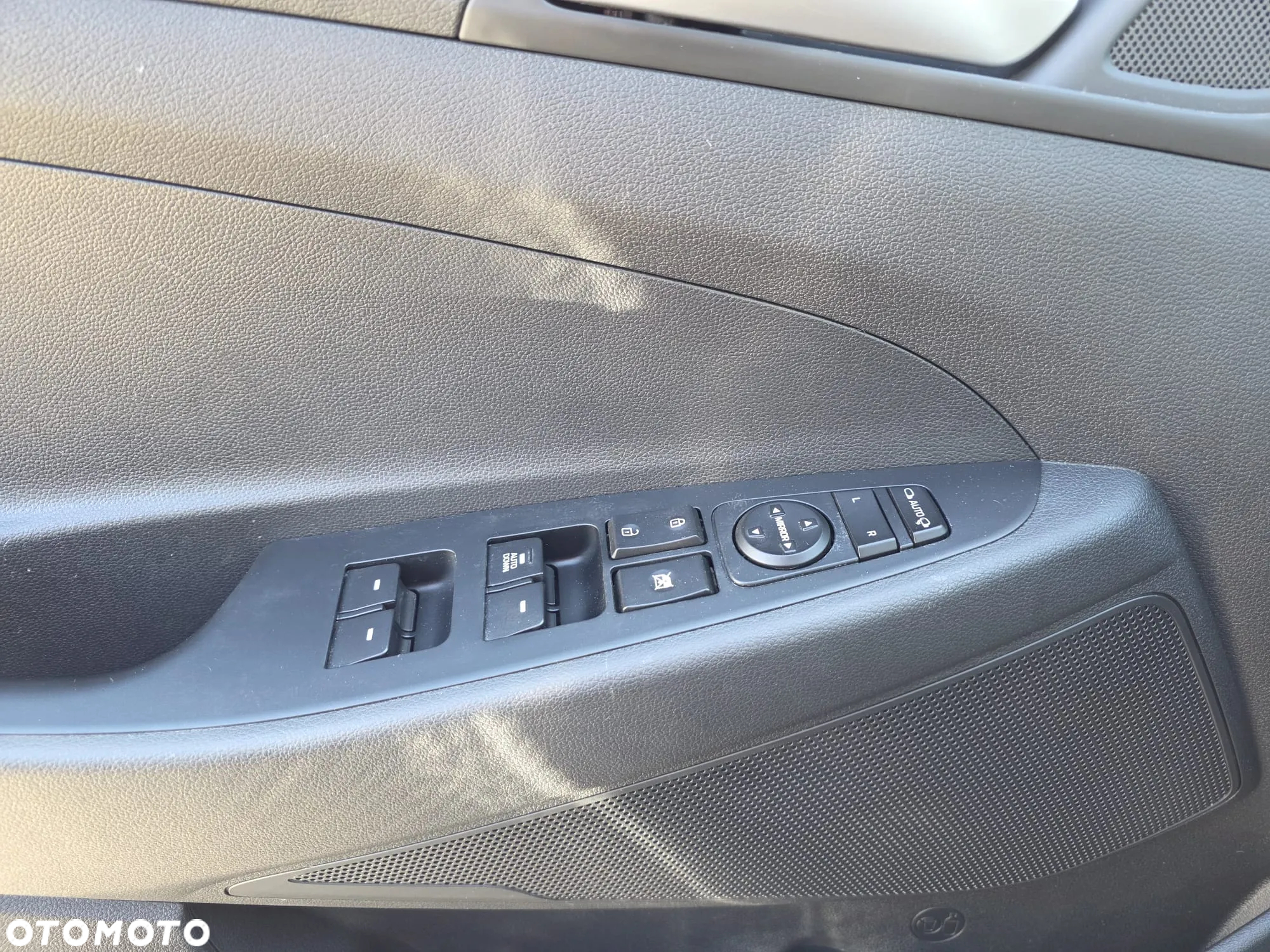 Hyundai Tucson 1.6 GDi 2WD Select - 16