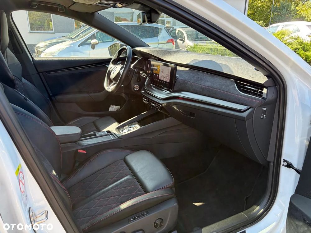 Skoda Octavia 2.0 TDI DSG RS Plus - 26