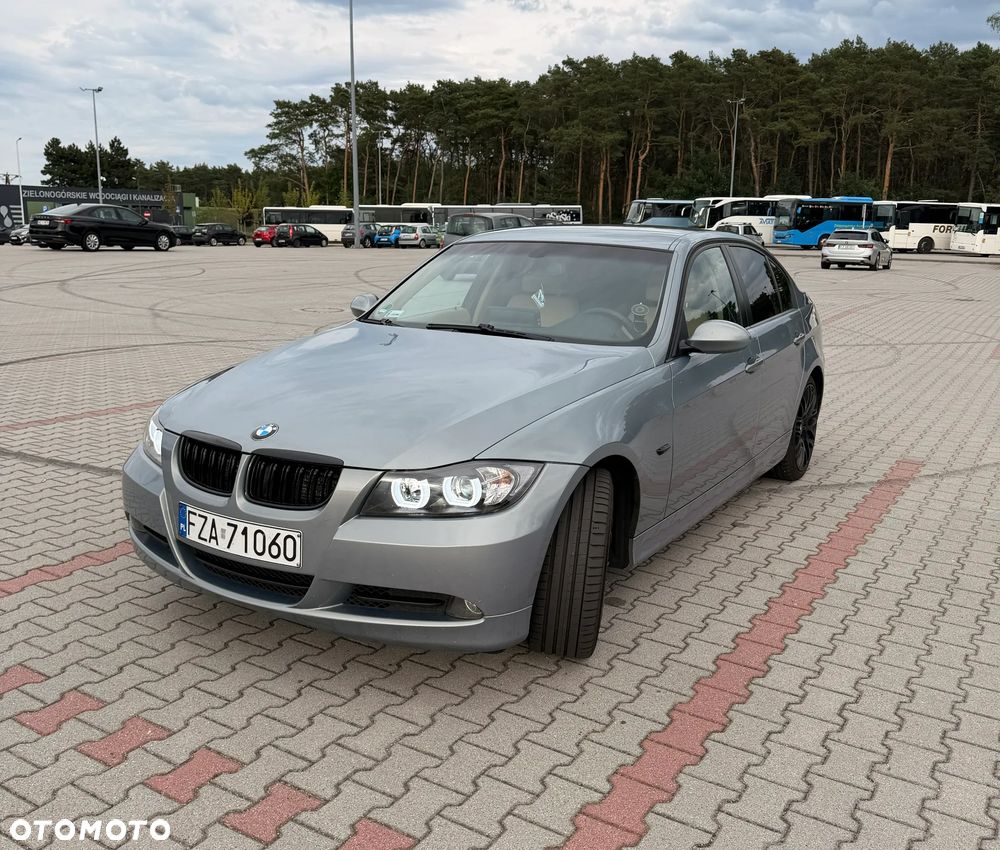 BMW Seria 3 - 1