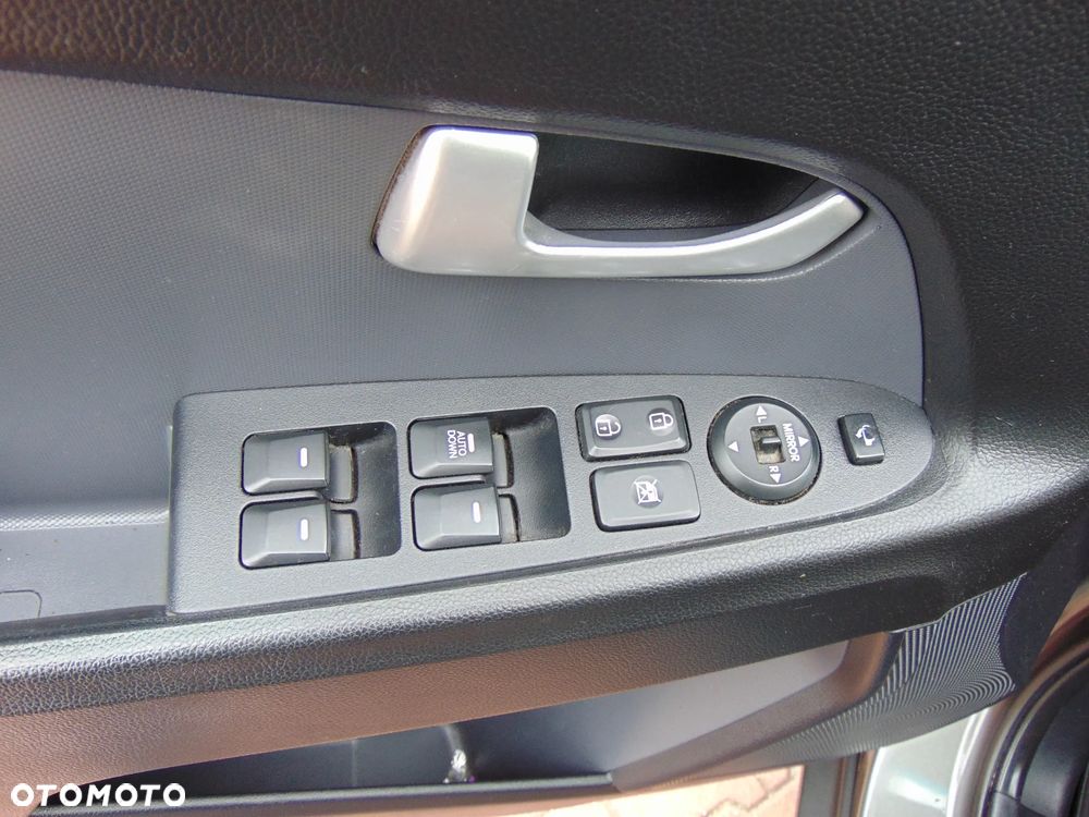 Kia Sportage 1.6 GDI L 2WD - 31