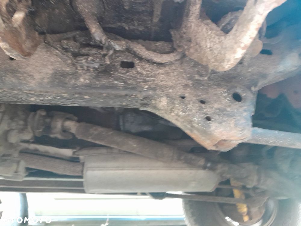 Toyota Land Cruiser - 20