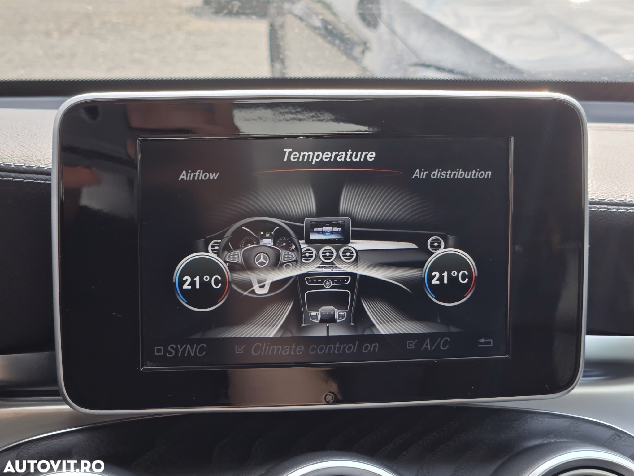 Mercedes-Benz GLC 220 d 4Matic 9G-TRONIC Exclusive - 31