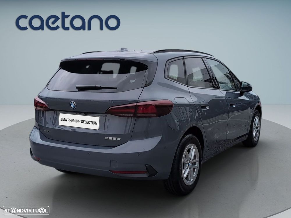 BMW 225xe Active Tourer - 8