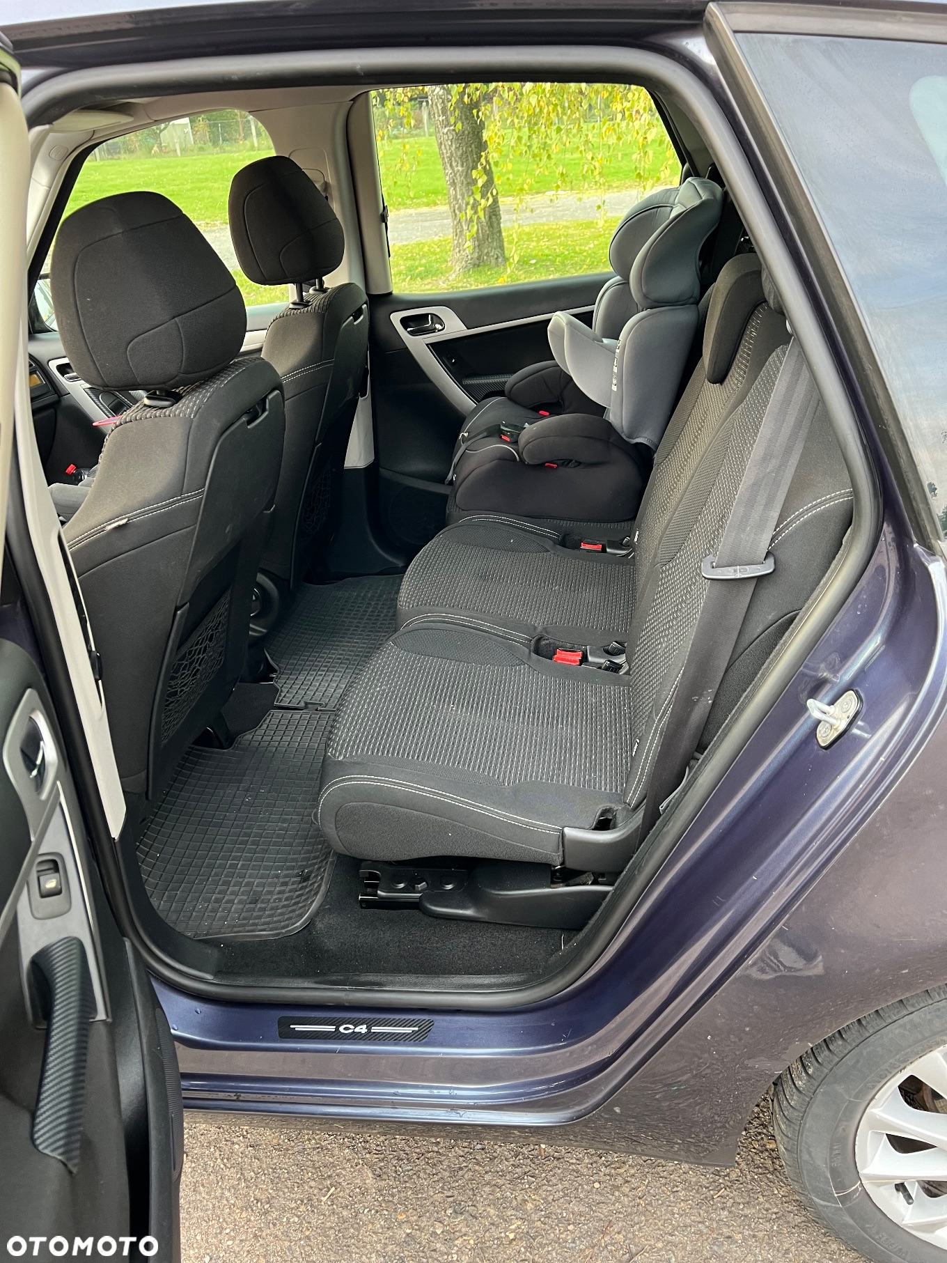 Citroën C4 Picasso 1.6 HDi Equilibre Navi Pack MCP - 26