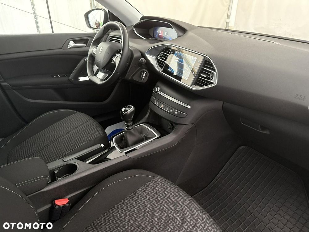 Peugeot 308 - 22