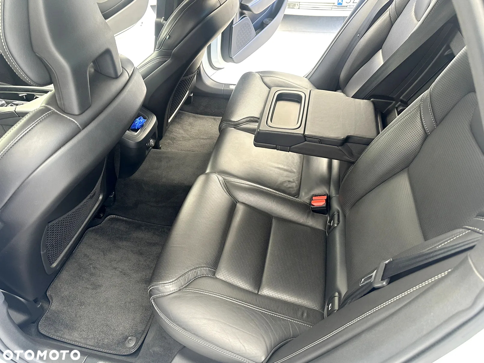 Volvo S90 D5 AWD Inscription - 8