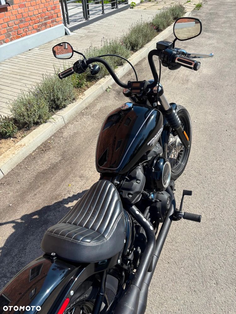 Harley-Davidson Softail Street Bob - 7