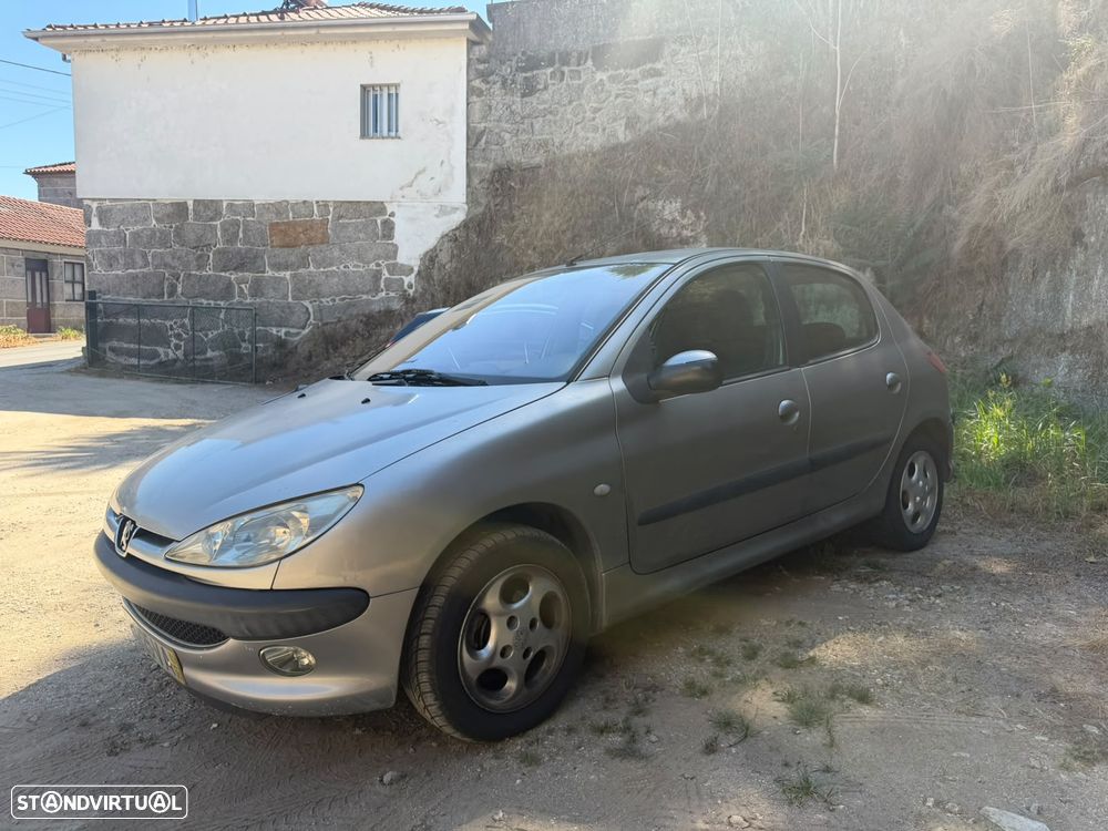 Peugeot 206 1.1 Color Line - 2