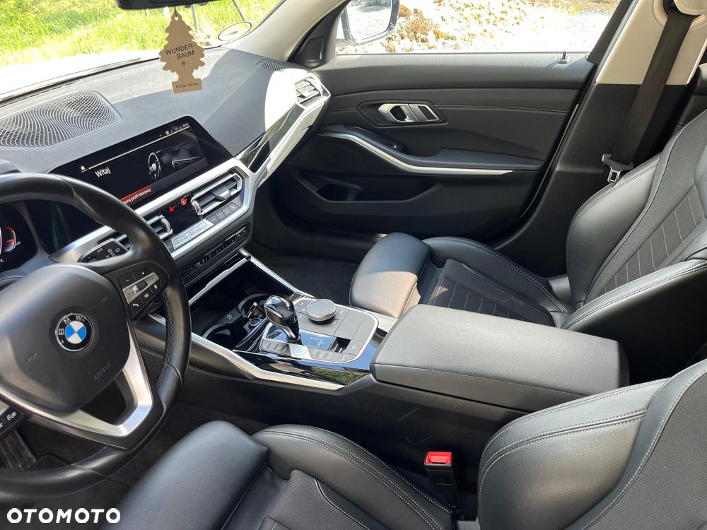 BMW Seria 3 320d MHEV Sport Line - 6