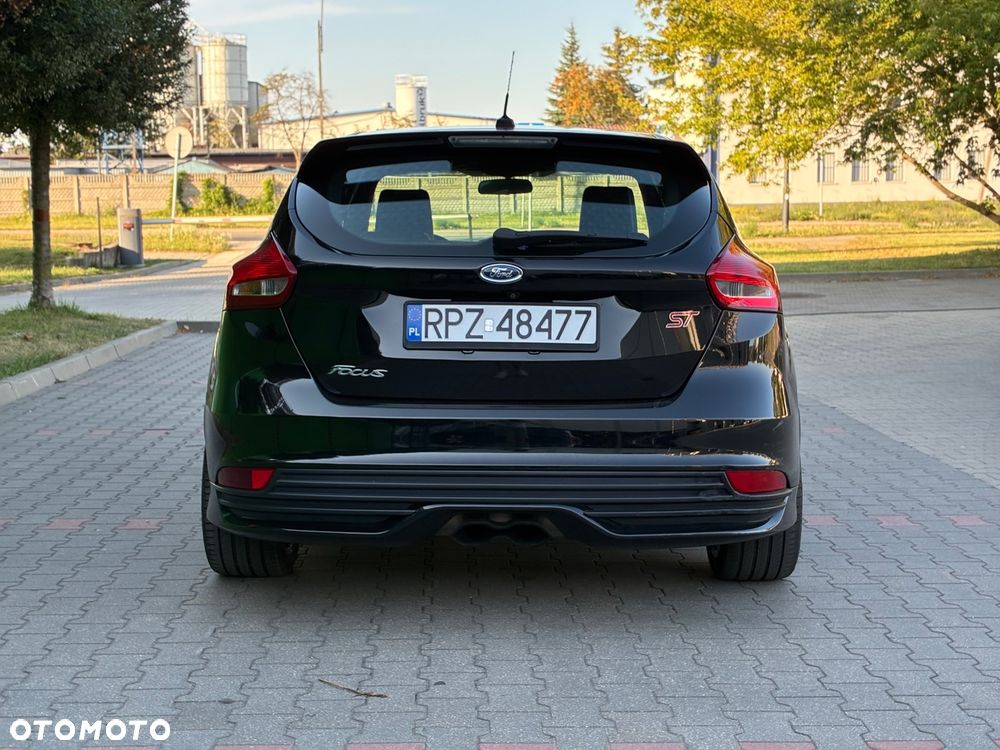 Ford Focus 2.0 EcoBoost ST - 7