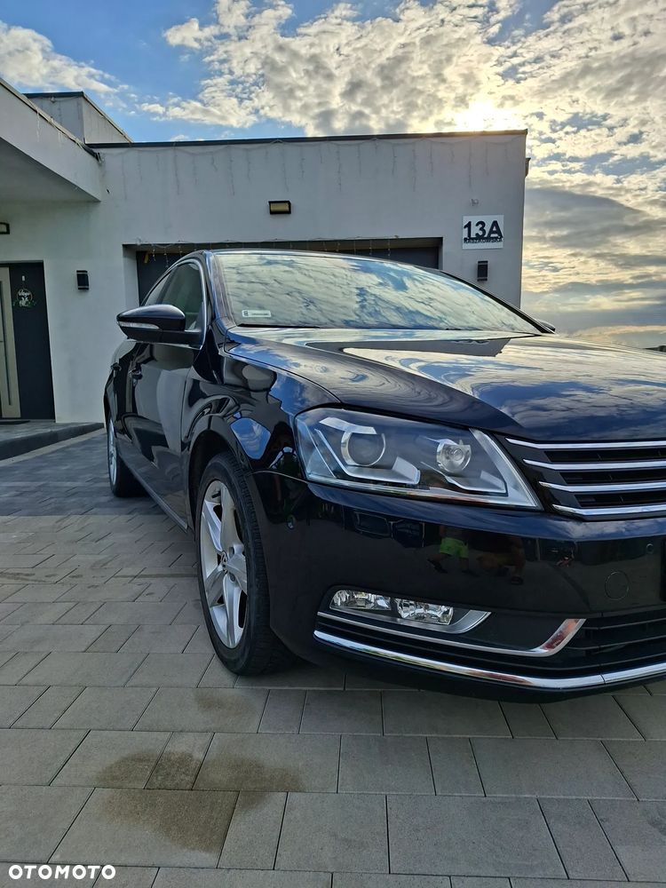 Volkswagen Passat 2.0 TDI 4Mot Highline - 9