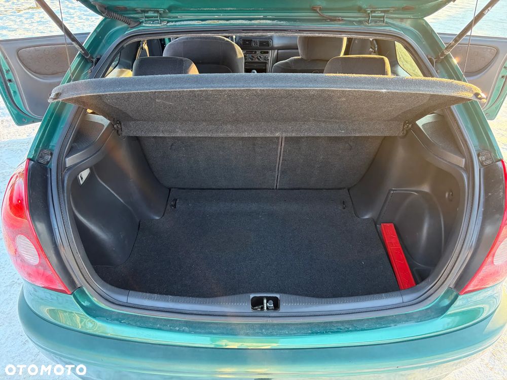 Toyota Corolla 2.0 D-4D Base - 20