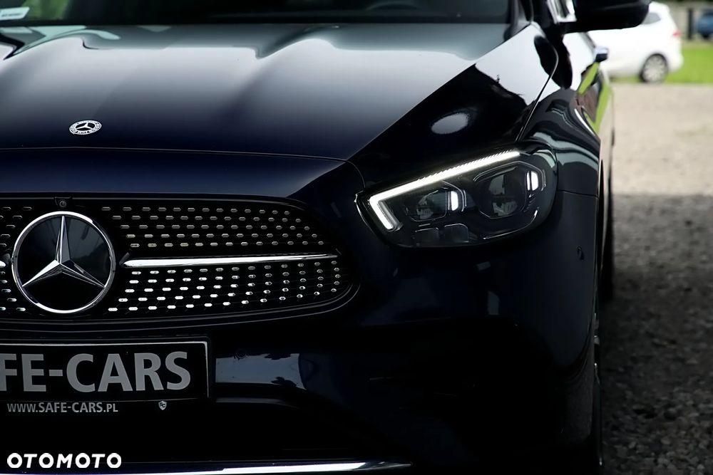 Mercedes-Benz Klasa E 220 d 4-Matic 9G-TRONIC - 15