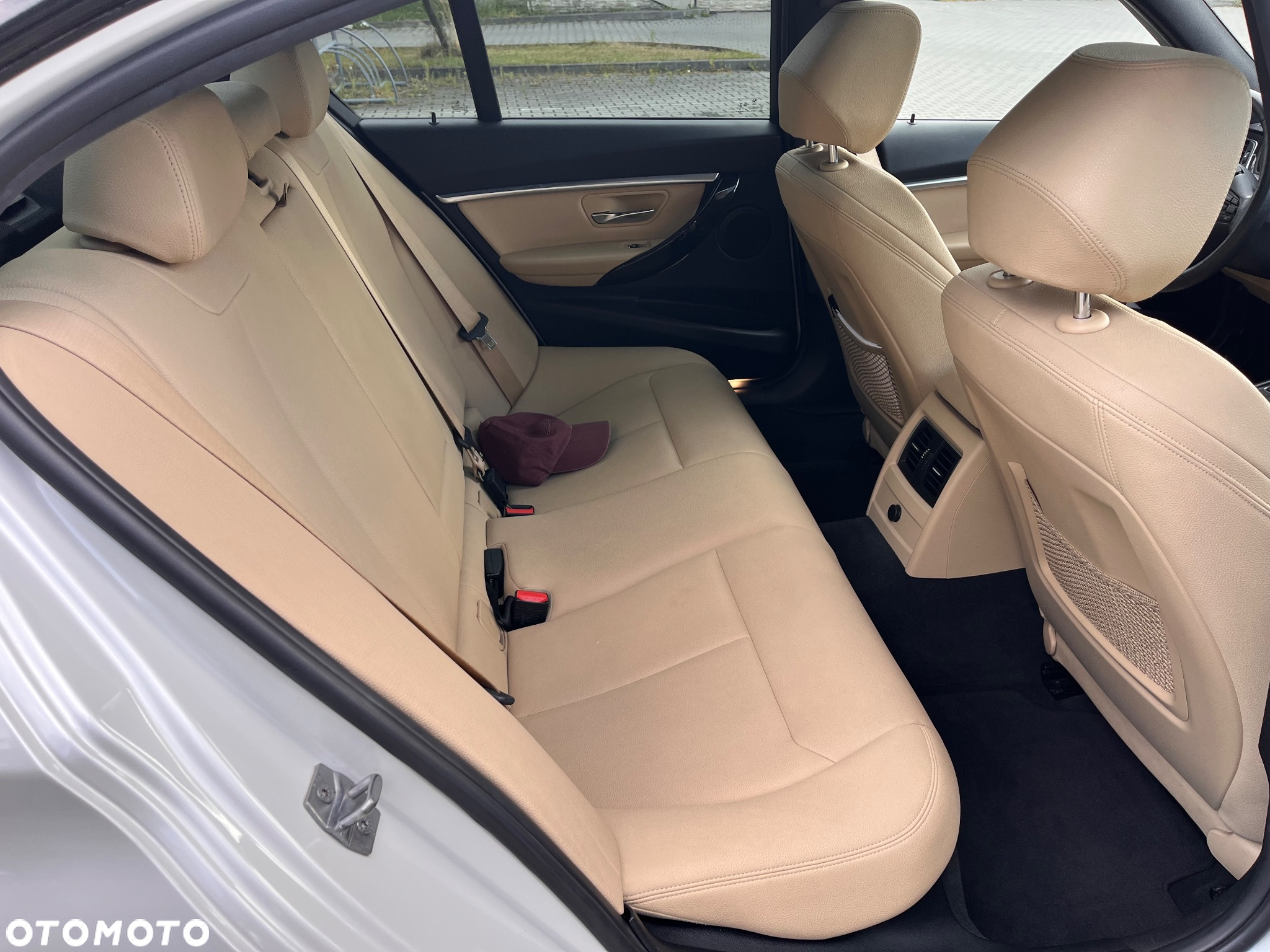 BMW Seria 3 330i xDrive - 13