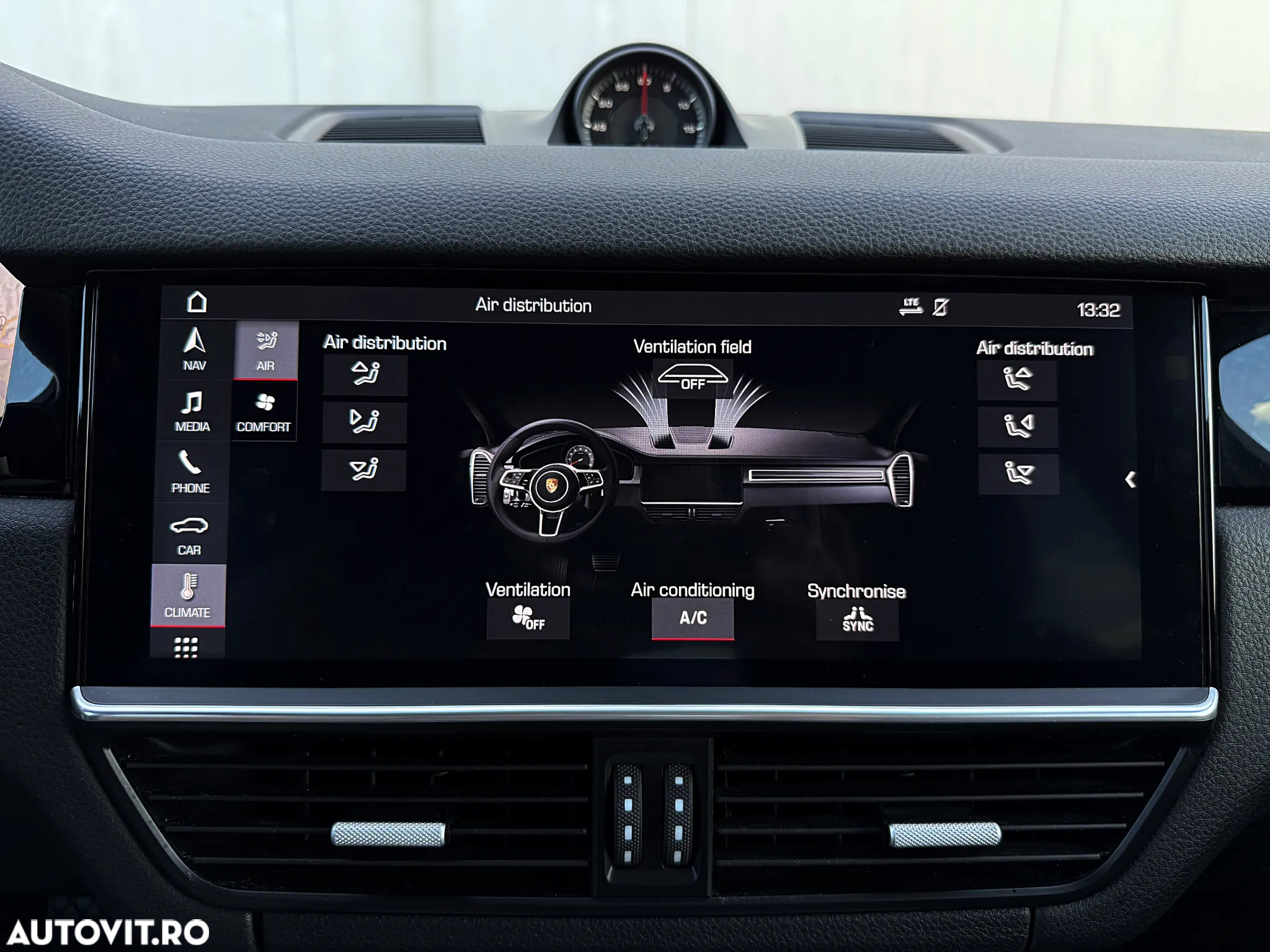Porsche Cayenne Tiptronic S Platinum Edition - 25