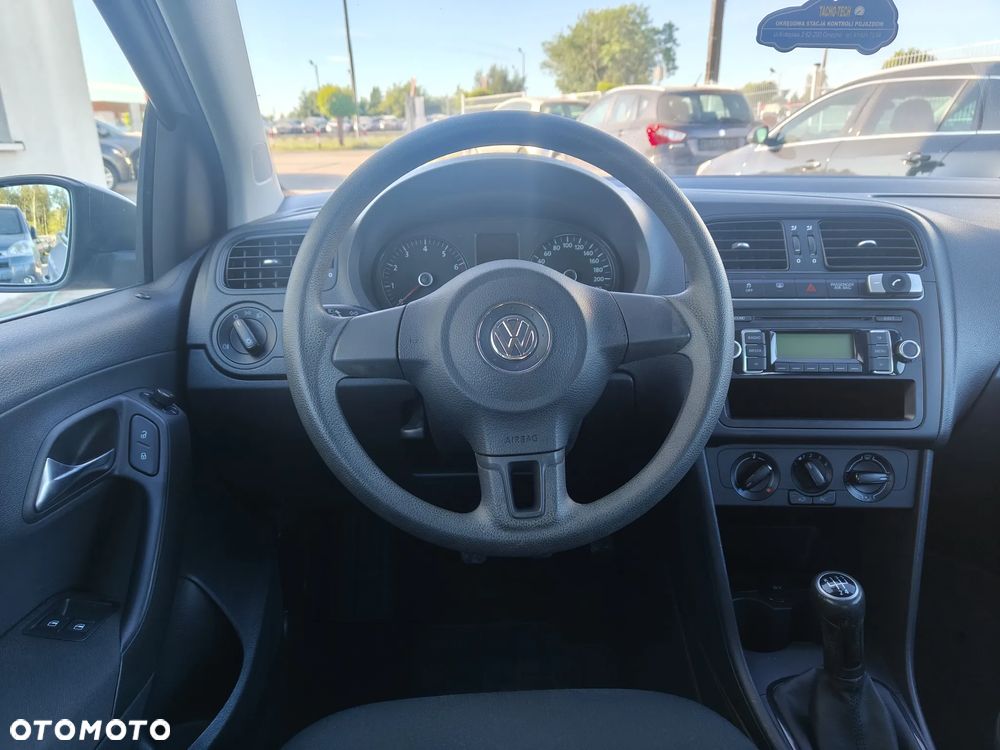 Volkswagen Polo - 16