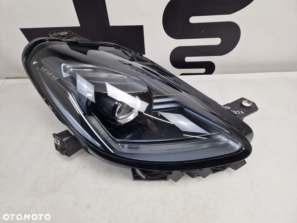 Prawy reflektor lampa przód LED MASERATI GRECALE - 4