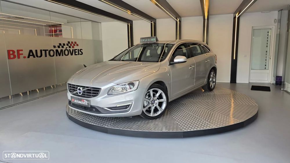 Volvo V60 2.0 D4 VOR - 2