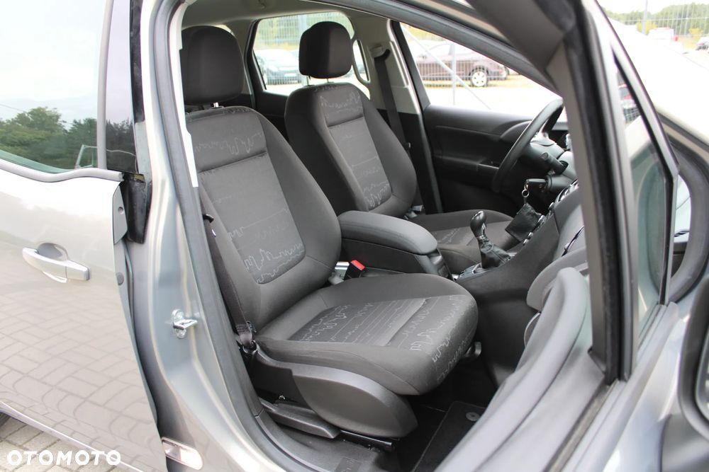 Opel Meriva - 29