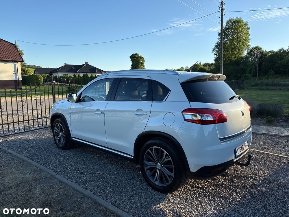 Peugeot 4008 - 5